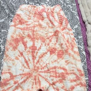 Tie-Dye Cotton Blend bath towel wrap in Coral and White